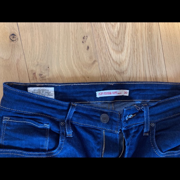 Levi’s 721 High Rise Skinny - Picture 2 of 5